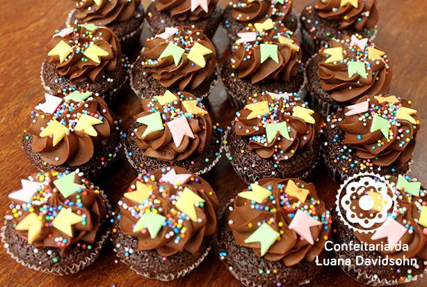 Cupcake junino | Confeitaria da Luana