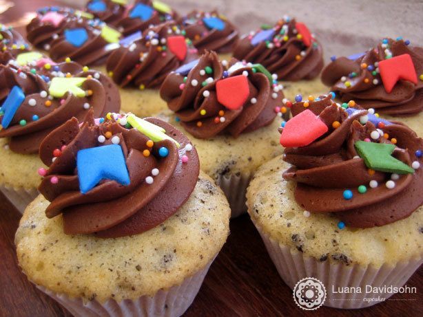 Cupcakes Juninos Corporativos | Confeitaria da Luana