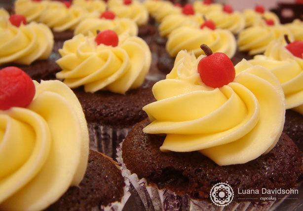 Cupcake Ação com Jornalistas Palmirinha | Confeitaria da Luana