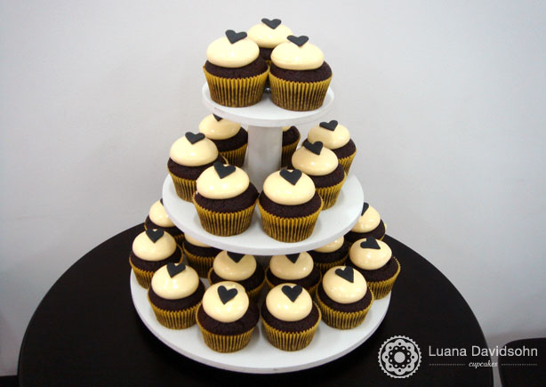 Cupcake para Casamento: Amarelo e Preto | Confeitaria da Luana