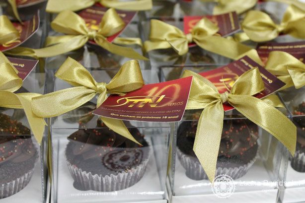 Cupcake 10 anos de parceria | Confeitaria da Luana