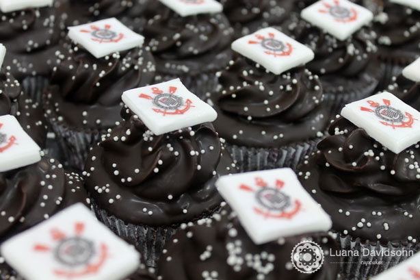 Cupcakes para Chá de bebê do Corinthians | Confeitaria da Luana