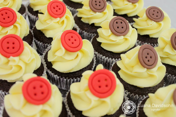 Cupcake com Botões | Confeitaria da Luana