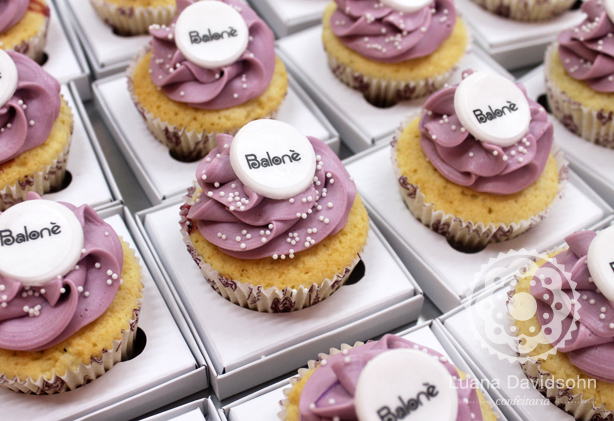 Cupcakes para a Balonè | Confeitaria da Luana