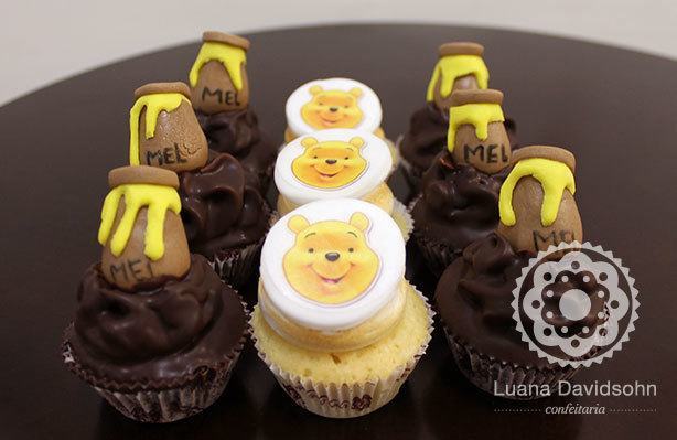 Cupcake Ursinho Pooh | Confeitaria da Luana