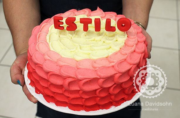 Bolo de Aniversário Revista Estilo