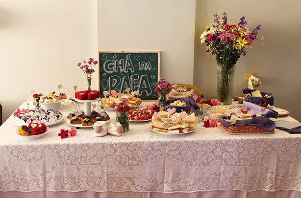 Mesa de Doces Chá de Fraldas | Confeitaria da Luana