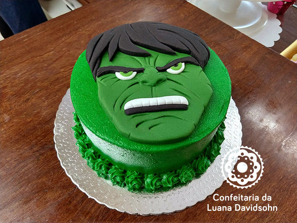 Bolo Hulk | Confeitaria da Luana