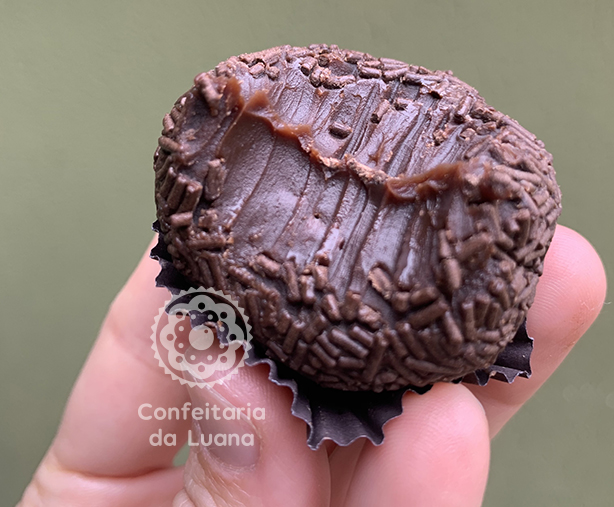 Brigadeiro Ao Leite e Meio Amargo