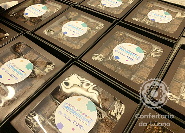 Caixa de Brownies Presente Corporativo | Confeitaria da Luana